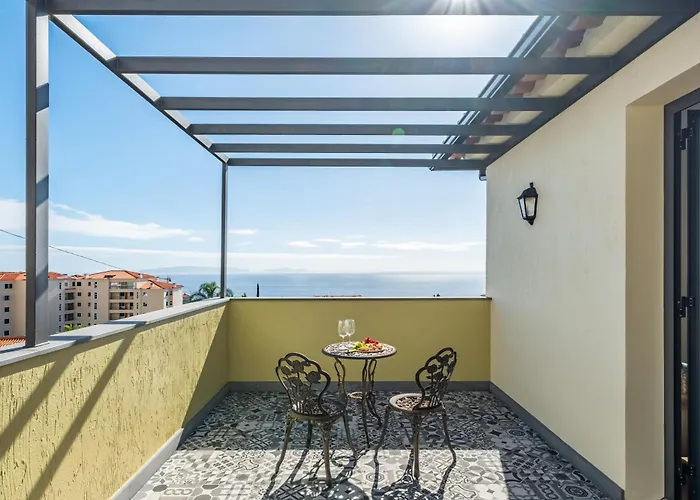 Ocean View 卡尼索